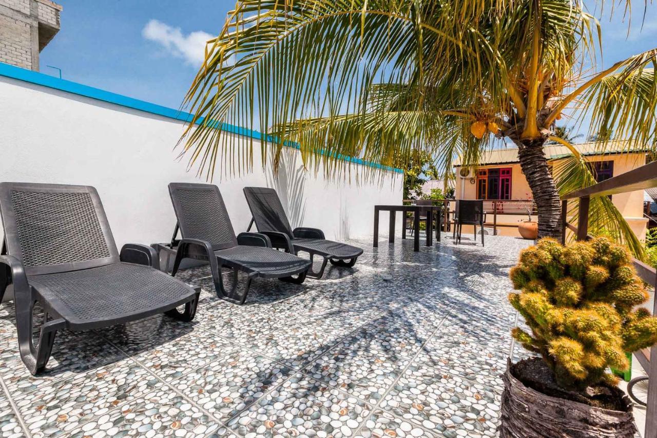 Bito'S Gh Hotel Himmafushi Exterior photo